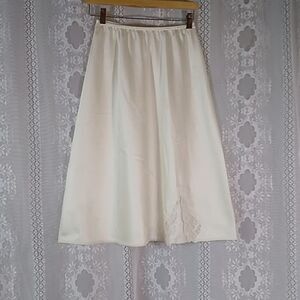Vintage Warners Made In USA Women Skirt Half Slip Size L